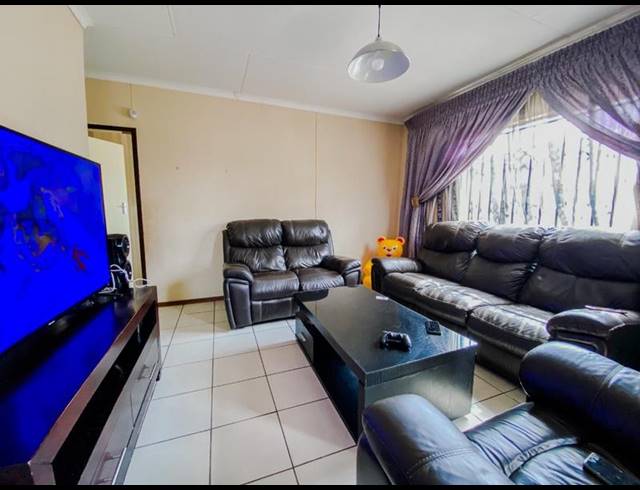 2 BEDROOM HOUSE FOR SALE IN POLOKWANE